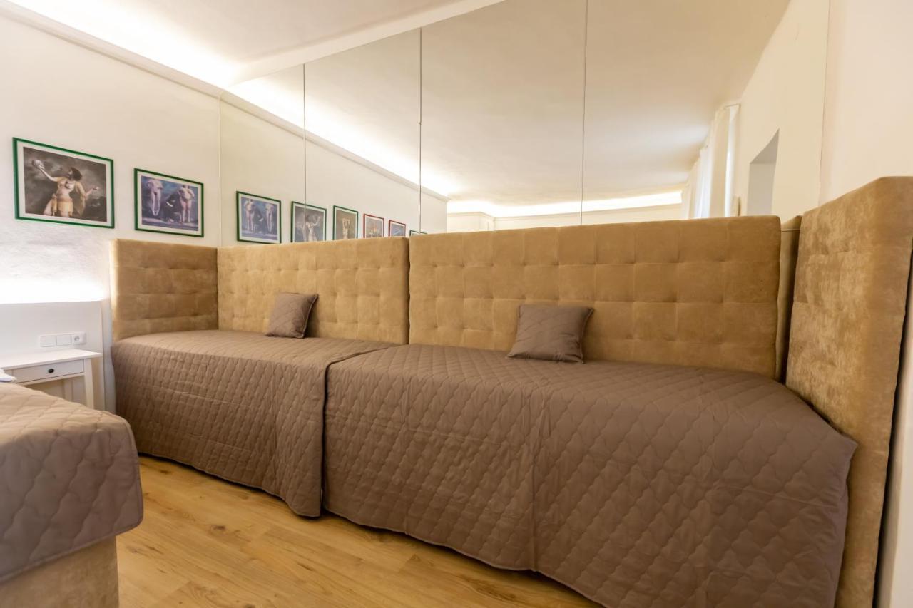 Palac Daun - Studio Apartments Znojmo Extérieur photo