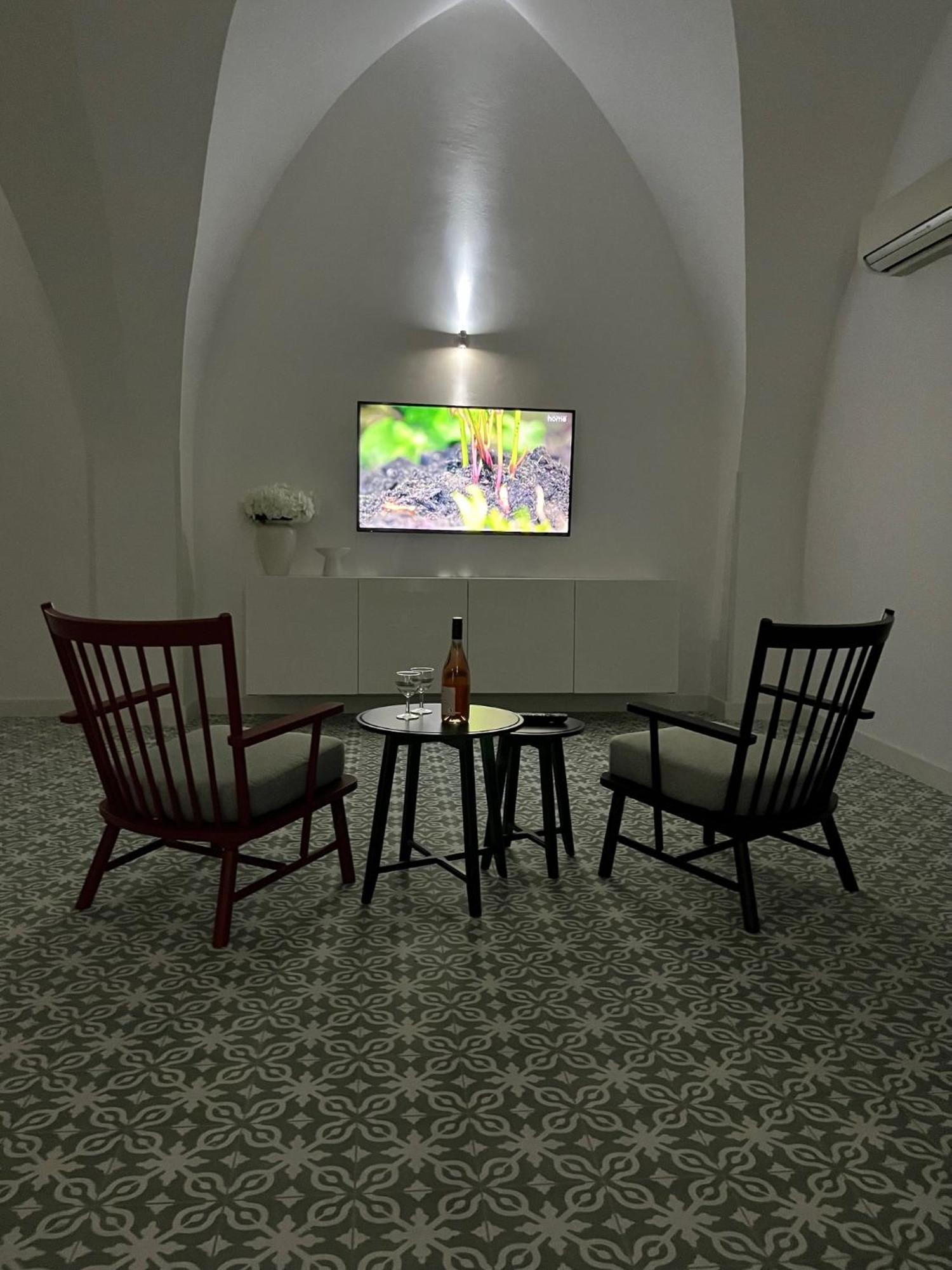 Palac Daun - Studio Apartments Znojmo Extérieur photo
